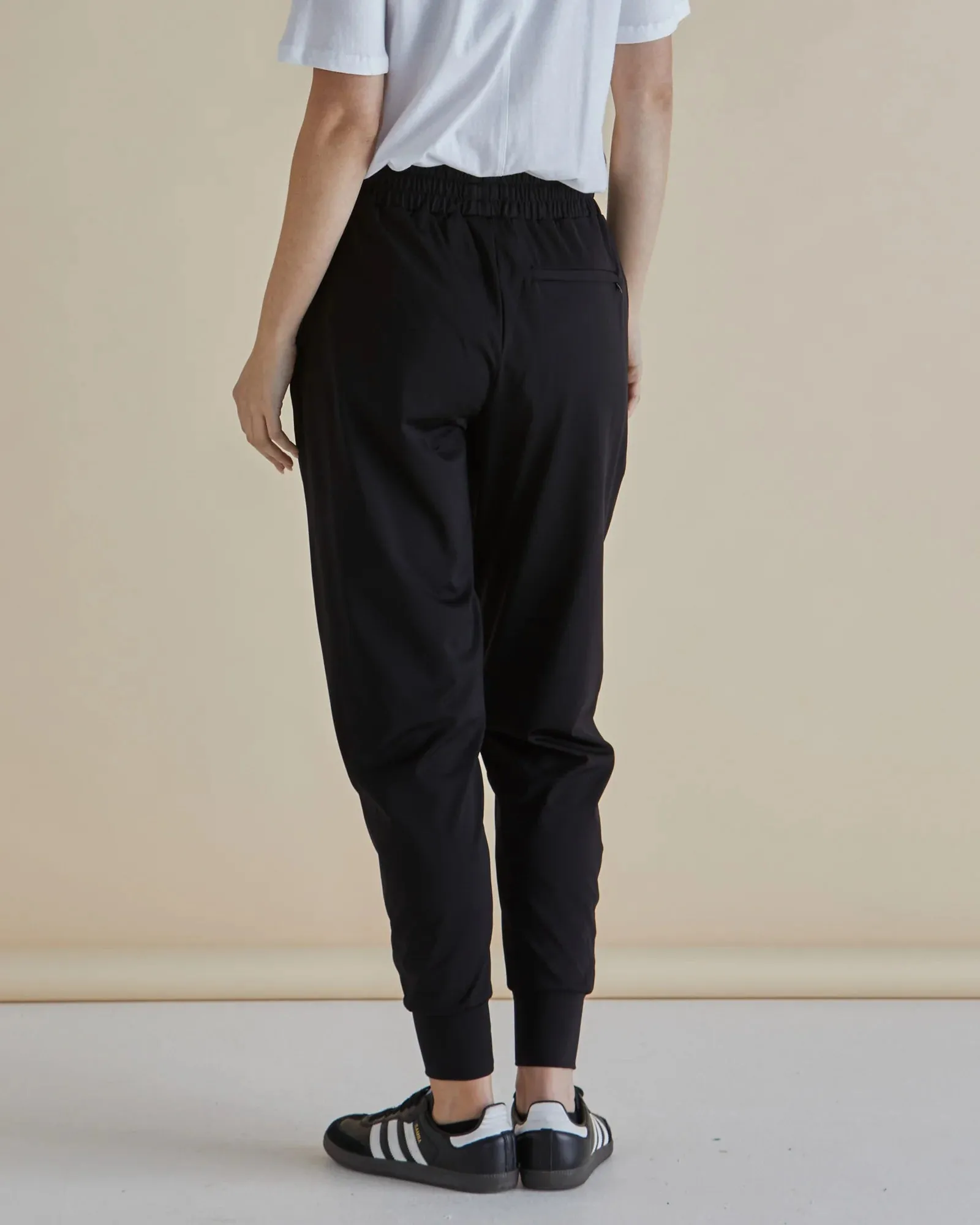 BETTY BASICS CARA TRAVEL JOGGER