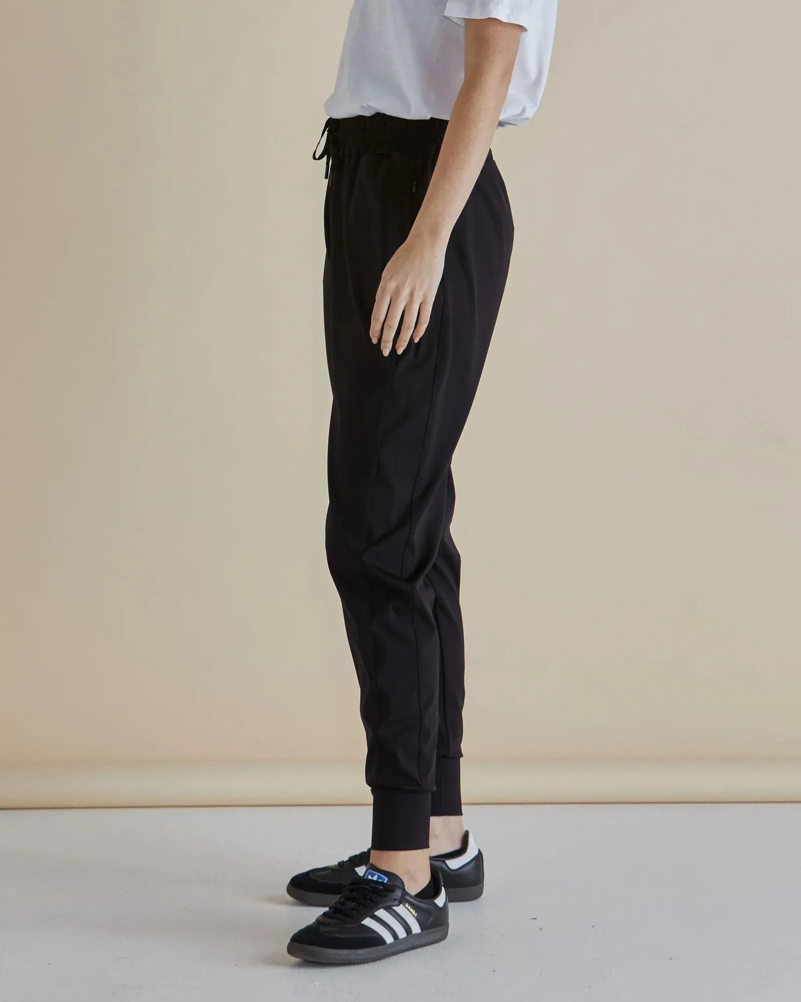 BETTY BASICS CARA TRAVEL JOGGER