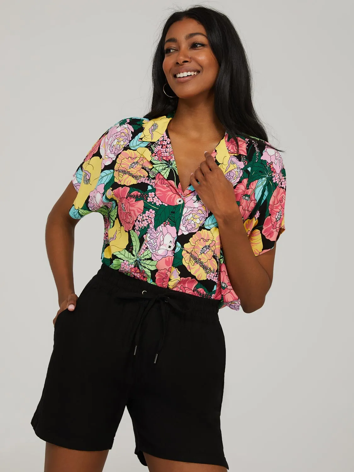Floral Print Short Sleeve Button-Front Resort Shirt