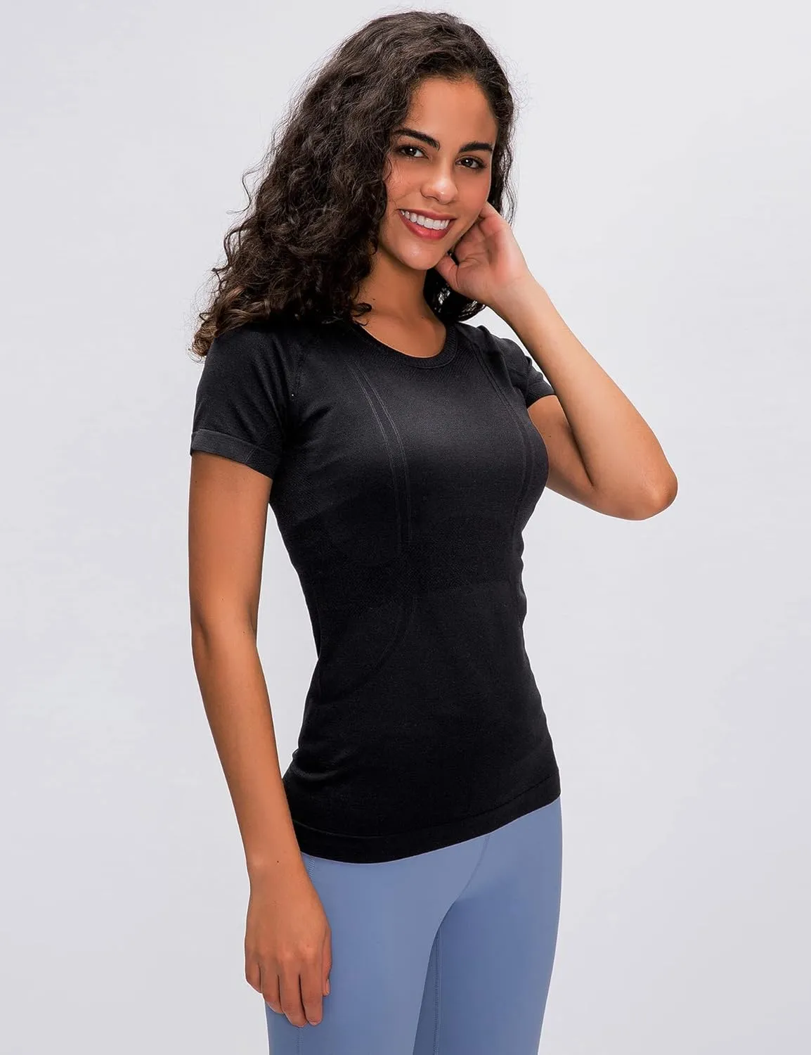 LUYAA Women's Workout Tops Long Sleeve Shirts Yoga Sports Breathable Gym Athletic Top Slim Fit